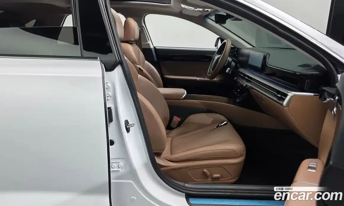 Hyundai Grandeur 2023 2.5 автомат (гидро), фото 16