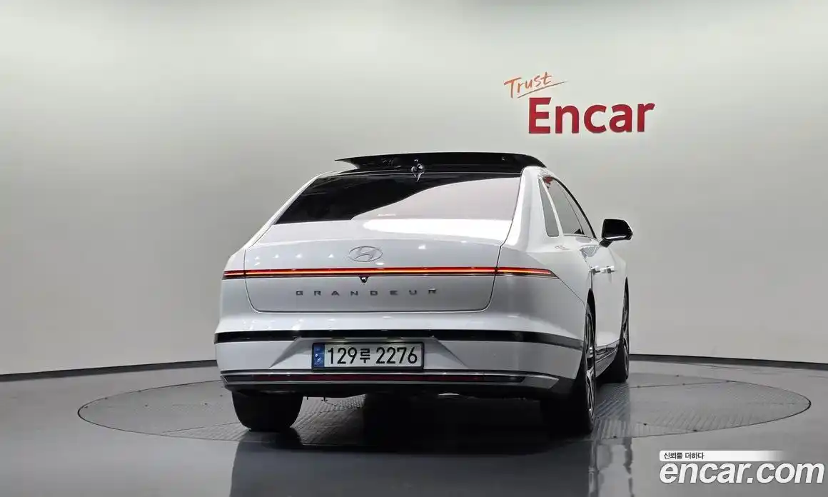 Hyundai Grandeur 2023 2.5 автомат (гидро), фото 3