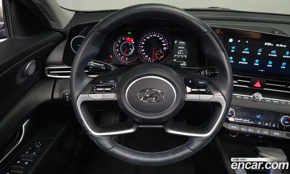 Hyundai Avante 2022 1.6 автомат (гидро), фото 18