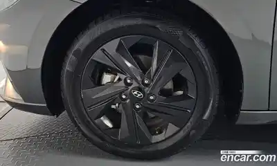 Hyundai Avante 2022 1.6 автомат (гидро), миниатюра 4