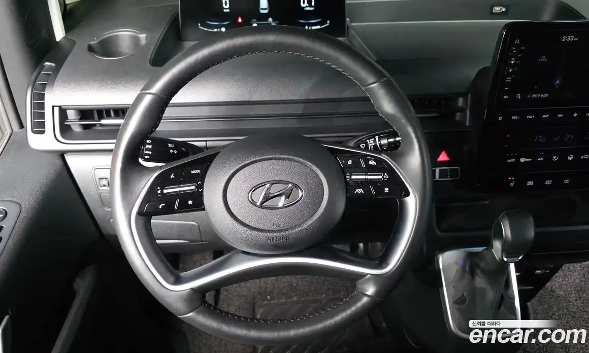 Hyundai Staria 2023 2.2 автомат (гидро), фото 22