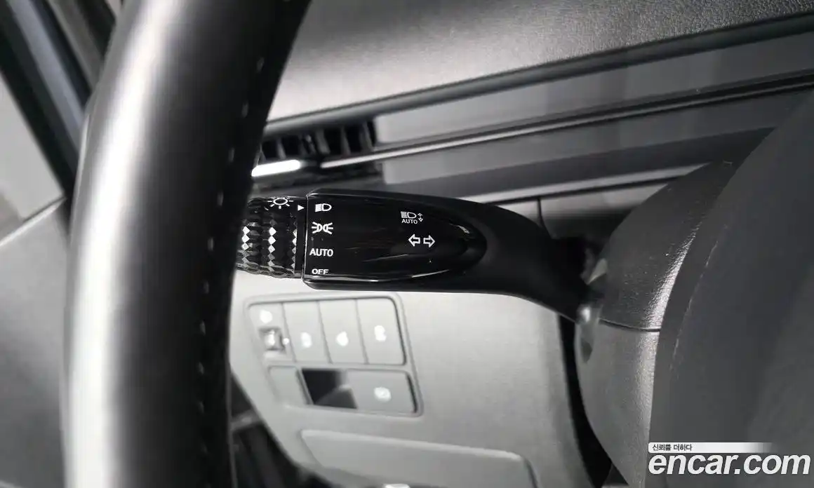 Hyundai Staria 2023 2.2 автомат (гидро), фото 30