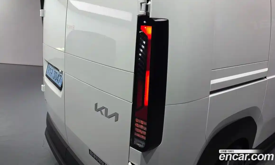 Kia PV5 2025 0.2 автомат (гидро), фото 9