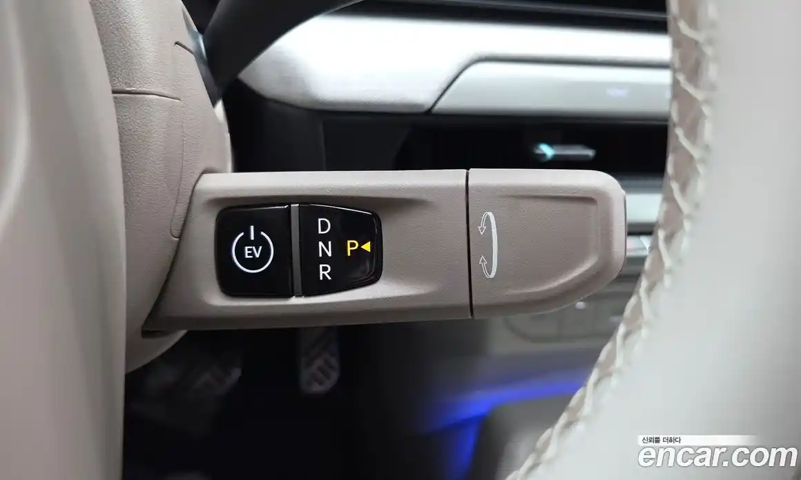 Kia EV4 2025 0.2 автомат (гидро), фото 12