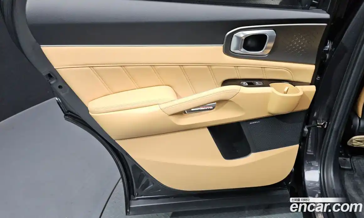 Kia Sorento 2022 1.6 автомат (гидро), фото 15