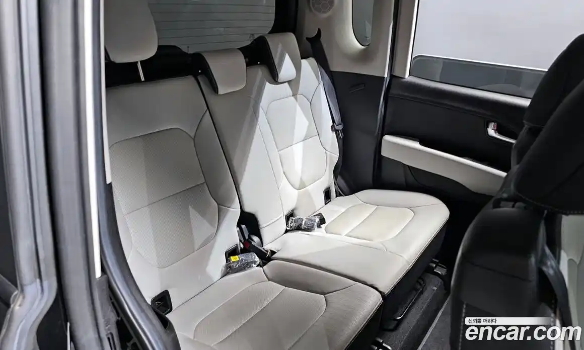 Kia Ray 2023 1.0 автомат (гидро), фото 18
