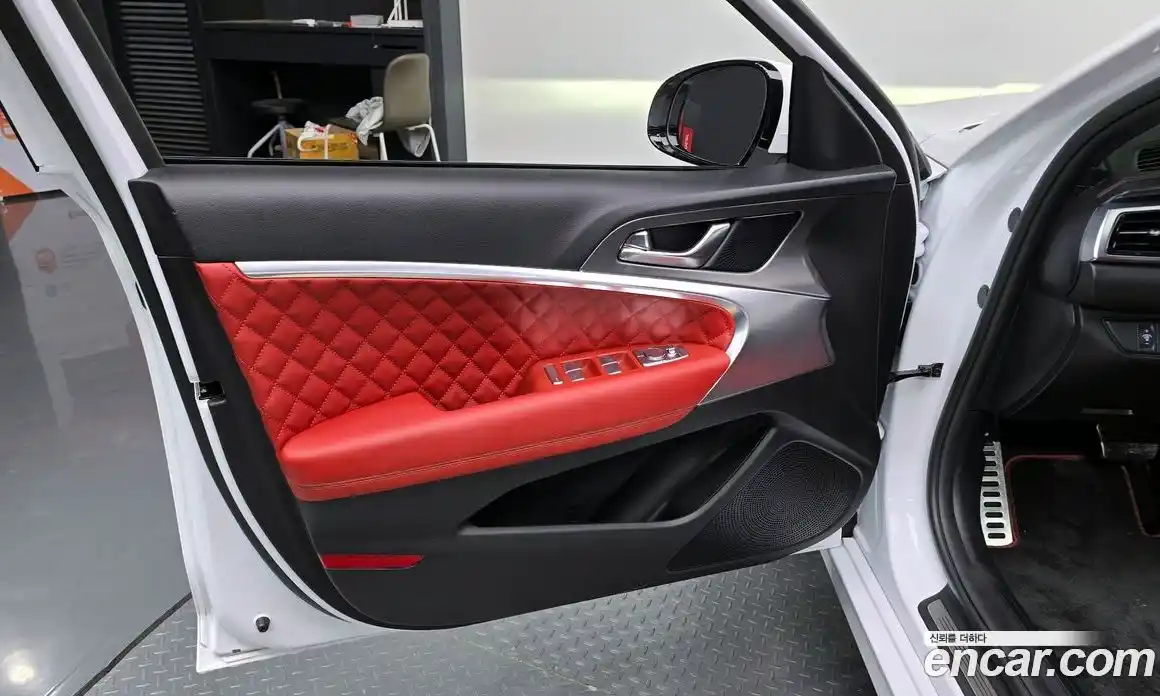 Genesis G70 2025 2.5 автомат (гидро), фото 14