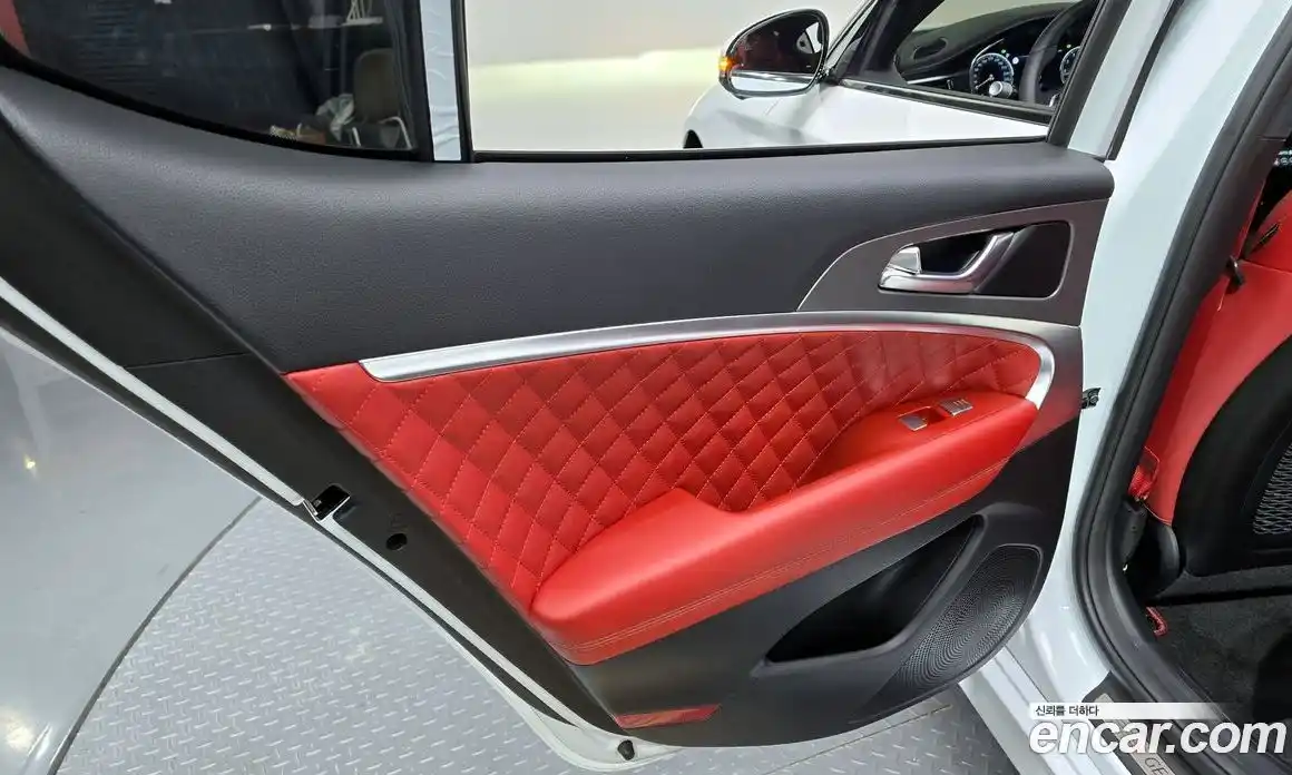 Genesis G70 2025 2.5 автомат (гидро), фото 15