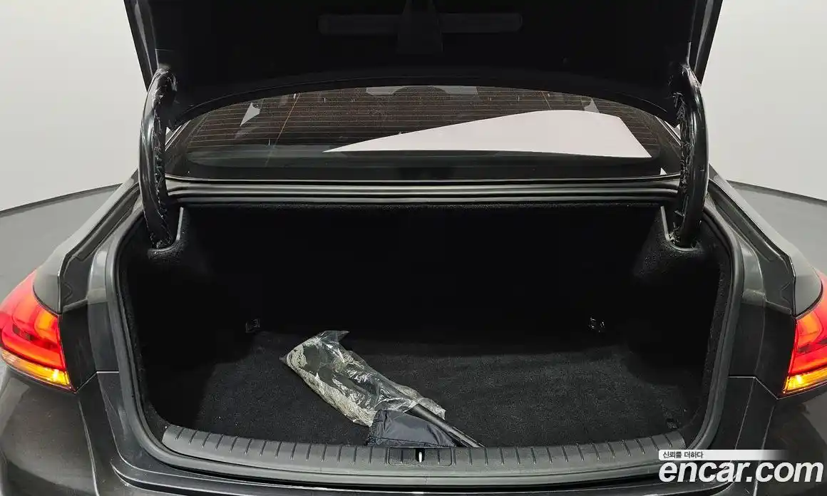 Genesis G80 2016 3.3 автомат (гидро), фото 26