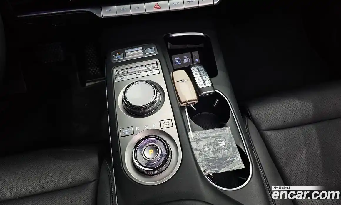 Genesis GV70 2021 2.5 автомат (гидро), фото 9