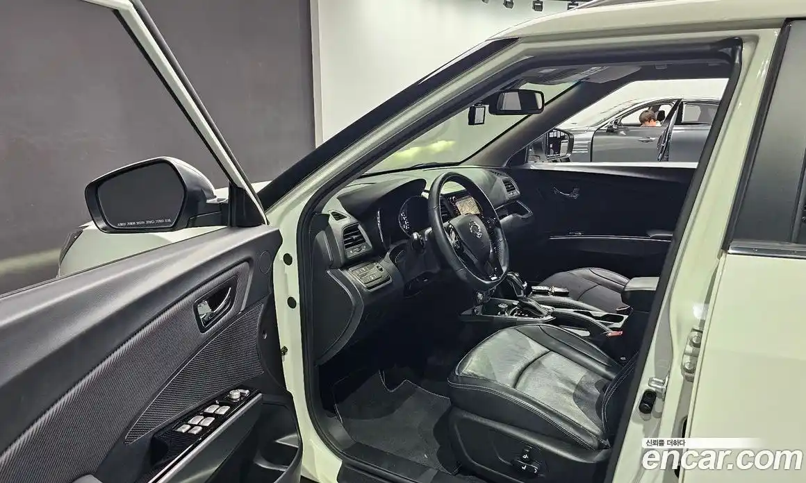 SsangYong TIBOLI 2019 1.6 автомат (гидро), фото 13