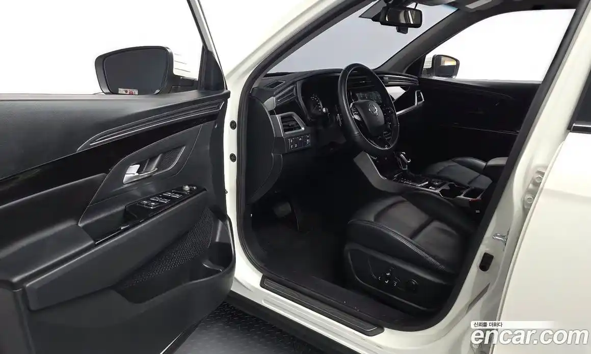 SsangYong Korando 2023 1.5 автомат (гидро), фото 10
