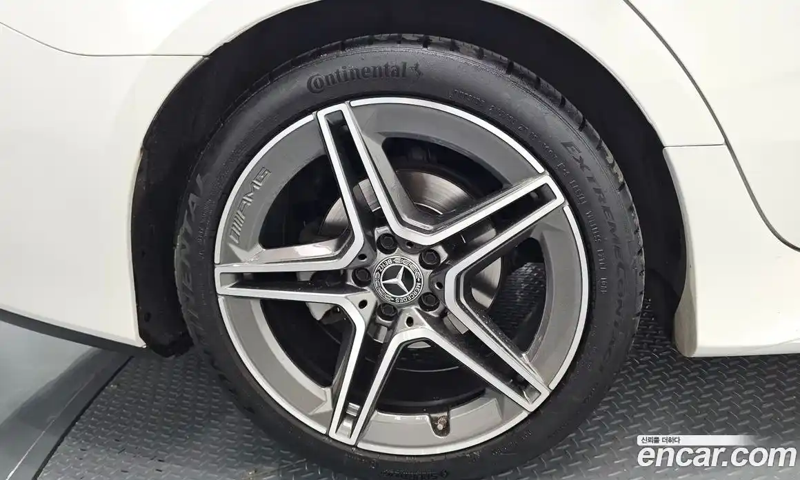 Mercedes-Benz CLS-Class 2019 1.9 гидро, фото 5 Mercedes-Benz CLS-Class 2019 1.9 гидро, фото 5