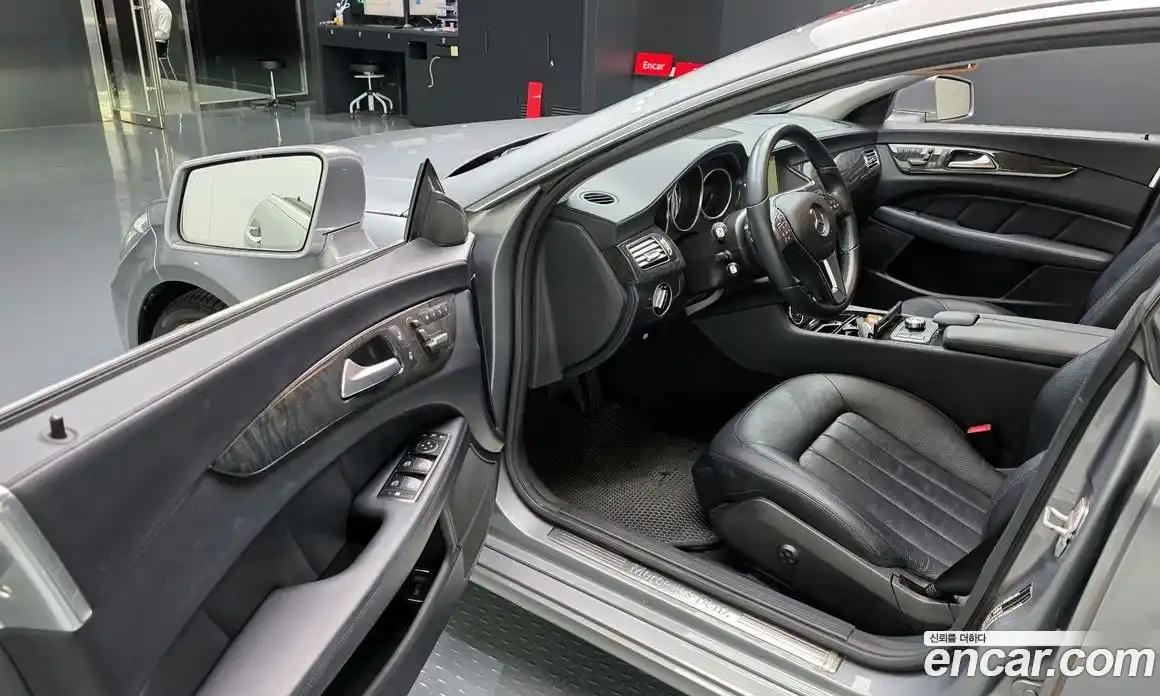 Mercedes-Benz CLS-Class 2014 2.1 гидро, фото 10 Mercedes-Benz CLS-Class 2014 2.1 гидро, фото 10