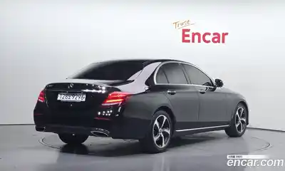 Mercedes-Benz E-Class 2019 2.0 автомат (гидро), миниатюра 2