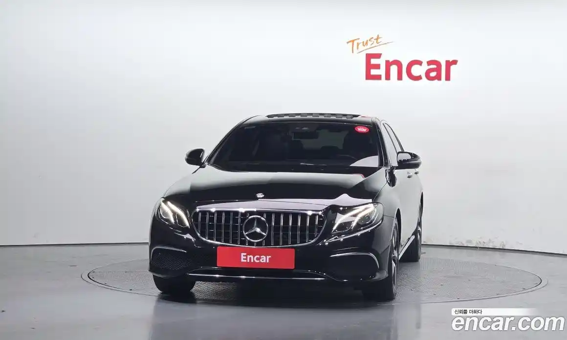 Mercedes-Benz E-Class 2019 2.0 автомат (гидро), фото 3
