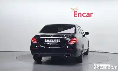 Mercedes-Benz E-Class 2019 2.0 автомат (гидро), миниатюра 4