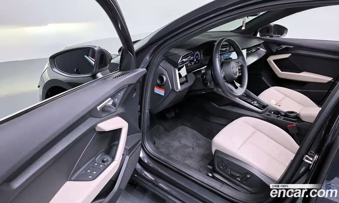 Audi A3 2023 2.0 автомат (гидро), фото 13