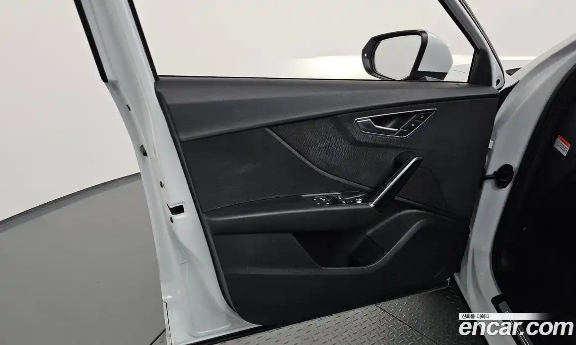 Audi Q2 2023 2.0 автомат (гидро), фото 14