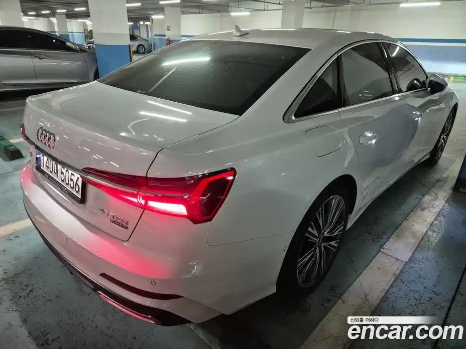 Audi A6 2023 2.0 автомат (гидро), фото 6