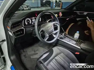 Audi A6 2023 2.0 автомат (гидро), миниатюра 7