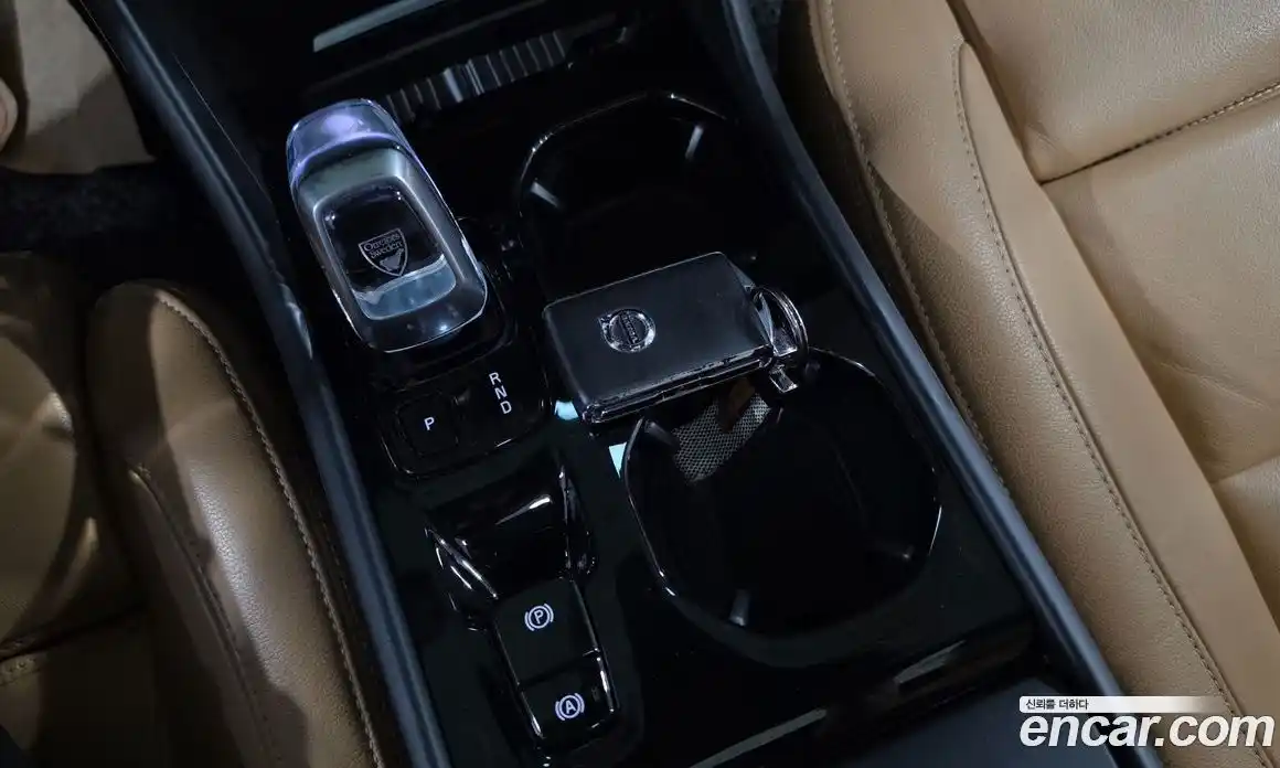 Volvo XC40 2020 2.0 автомат (гидро), фото 16