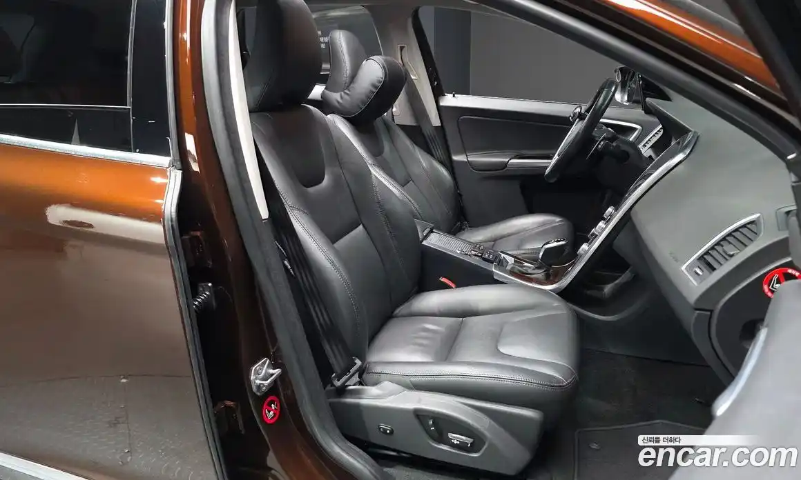 Volvo XC60 2015 2.4 автомат (гидро), фото 11