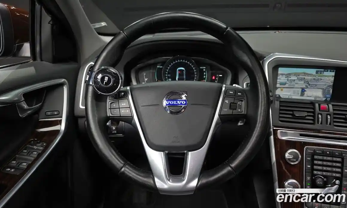 Volvo XC60 2015 2.4 автомат (гидро), фото 13