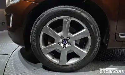 Volvo XC60 2015 2.4 автомат (гидро), миниатюра 5