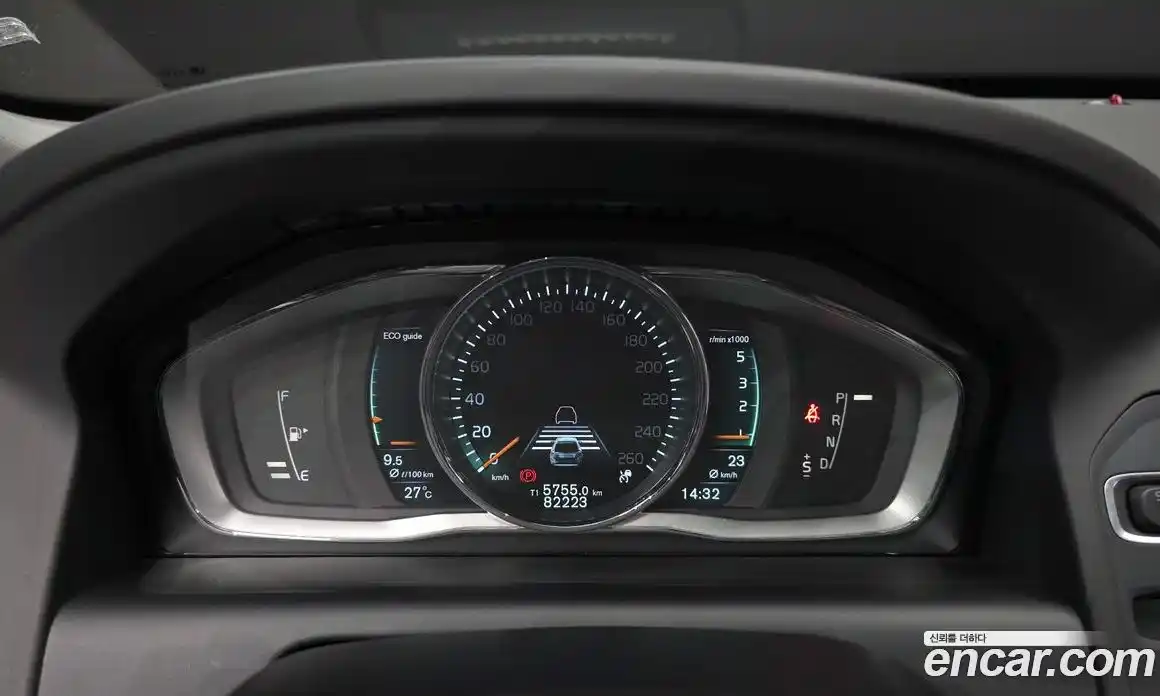 Volvo XC60 2015 2.4 автомат (гидро), фото 8