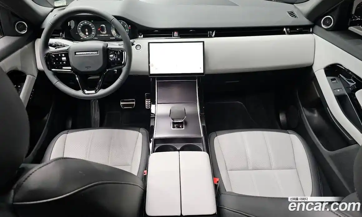 Land Rover Range Rover Evoque 2025 2.0 автомат (гидро), фото 7