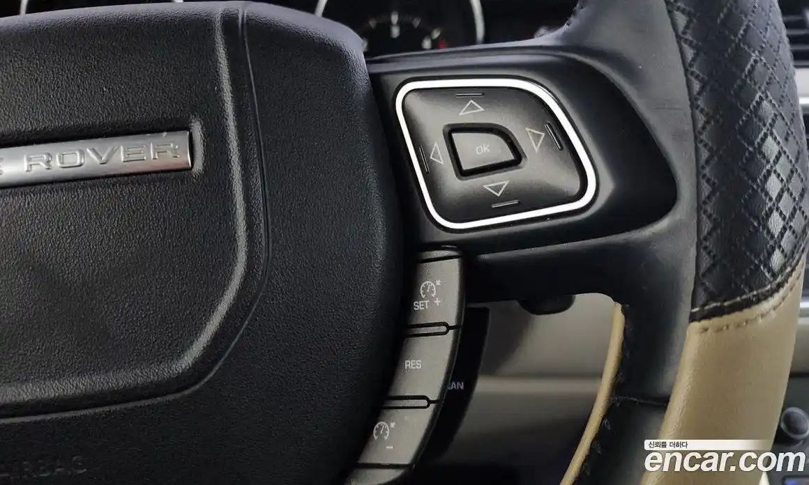 Land Rover Range Rover Evoque 2016 2.0 автомат (гидро), фото 16
