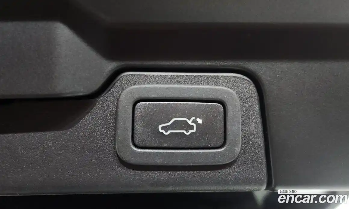 Land Rover Range Rover Evoque 2016 2.0 автомат (гидро), фото 19