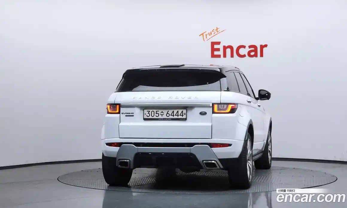 Land Rover Range Rover Evoque 2016 2.0 автомат (гидро), фото 4