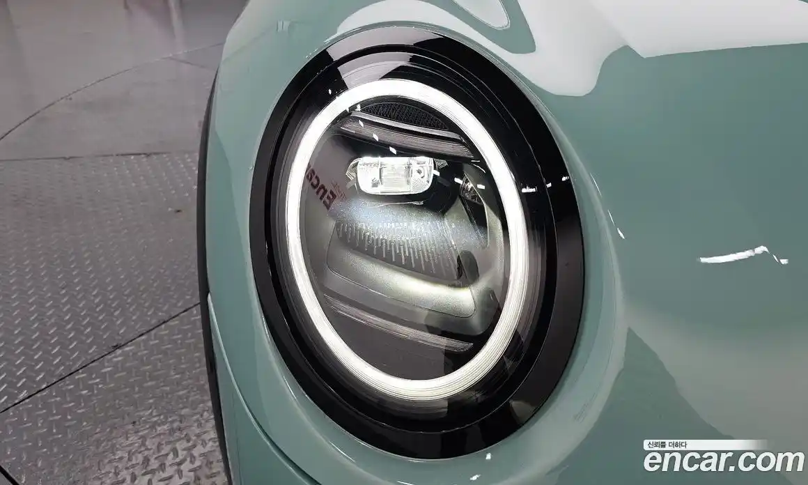Mini Cooper 2024 2.0 автомат (гидро), фото 8