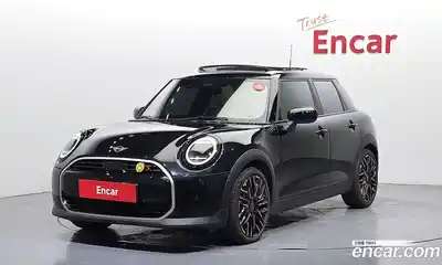 Mini Cooper, 2024, 7 267 км