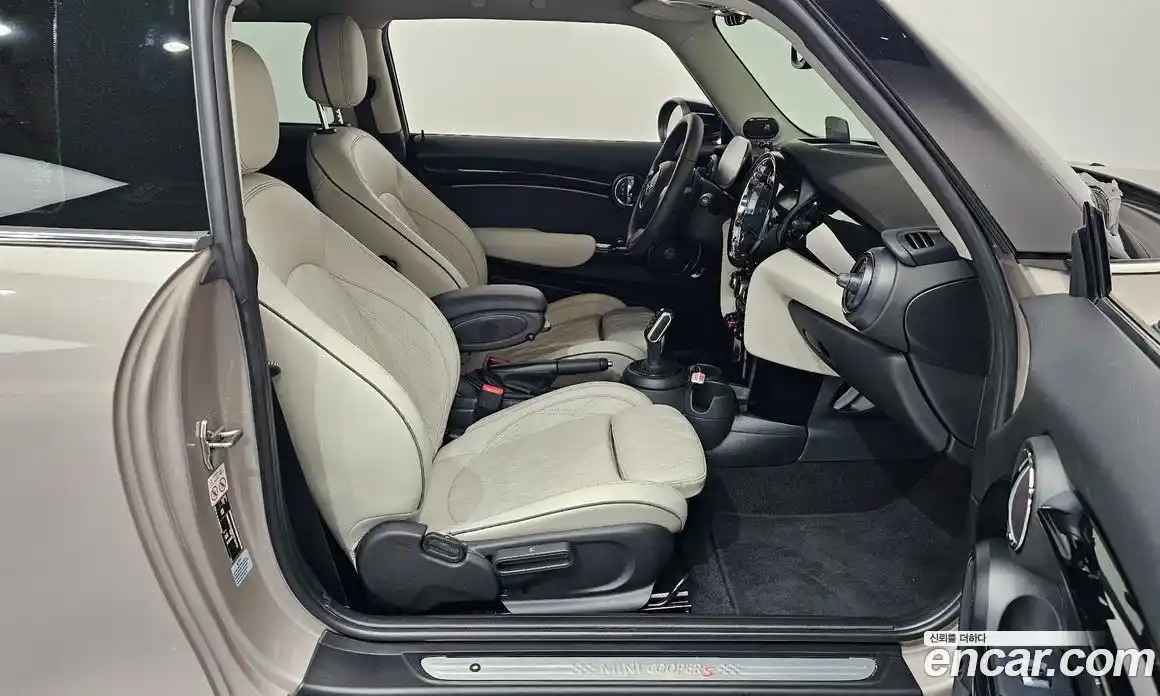 Mini Cooper 2022 2.0 автомат (гидро), фото 16