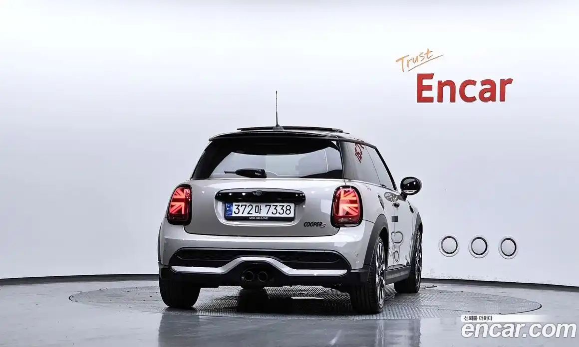 Mini Cooper 2022 2.0 автомат (гидро), фото 4