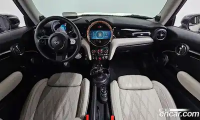 Mini Cooper 2022 2.0 автомат (гидро), миниатюра 10