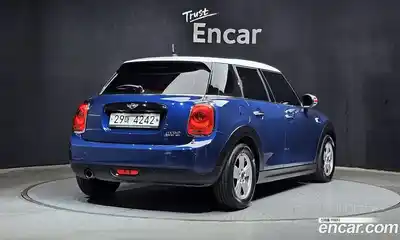 Mini Cooper 2018 1.5 автомат (гидро), миниатюра 2
