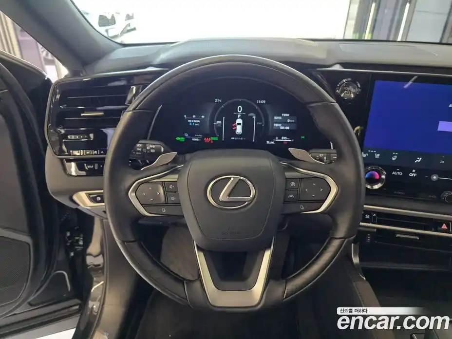 Lexus RX 2025 2.5 вариатор, фото 13