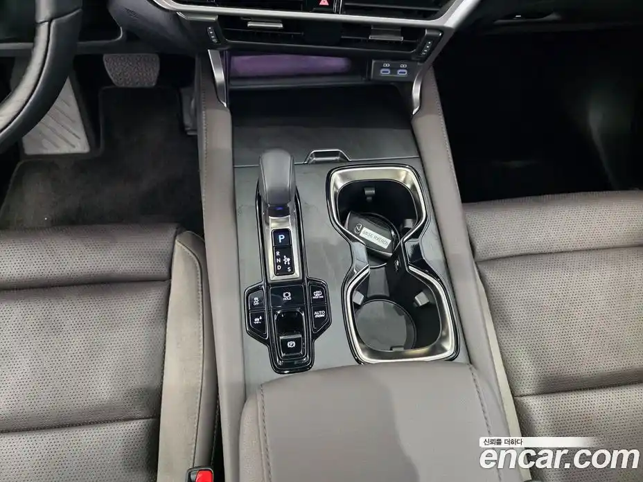 Lexus RX 2025 2.5 вариатор, фото 9