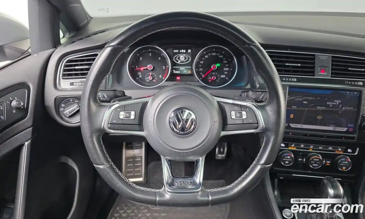 Volkswagen Golf 2015 2.0 автомат (гидро), фото 13