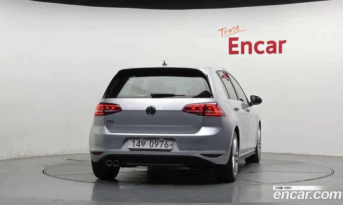 Volkswagen Golf 2015 2.0 автомат (гидро), фото 4