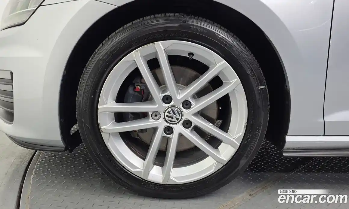 Volkswagen Golf 2015 2.0 автомат (гидро), фото 5