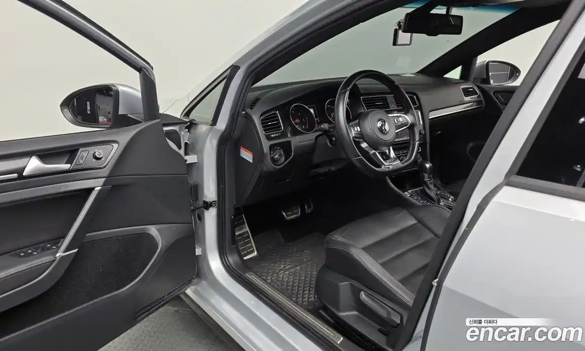 Volkswagen Golf 2015 2.0 автомат (гидро), фото 10