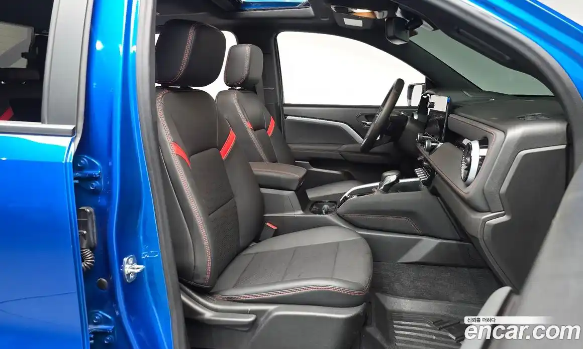 Chevrolet Colorado 2023 2.7 автомат (гидро), фото 16