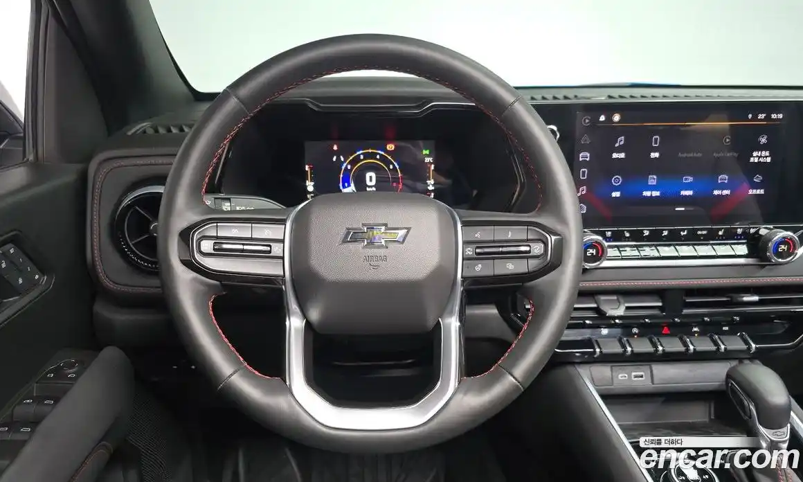 Chevrolet Colorado 2023 2.7 автомат (гидро), фото 18