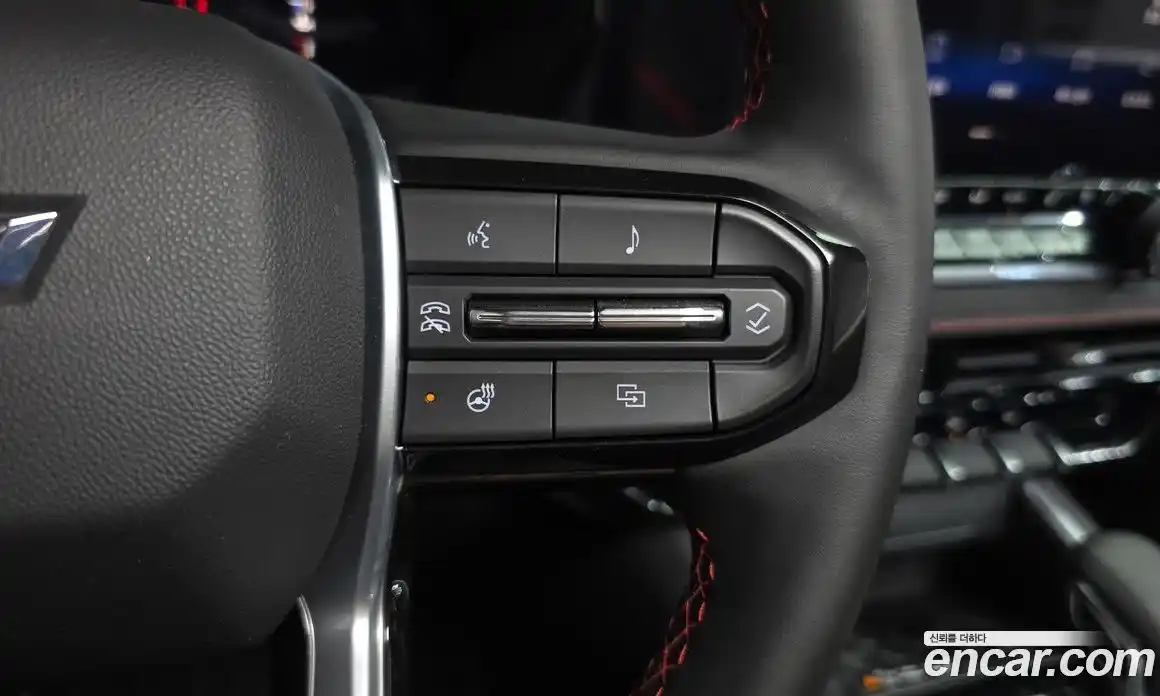 Chevrolet Colorado 2023 2.7 автомат (гидро), фото 21