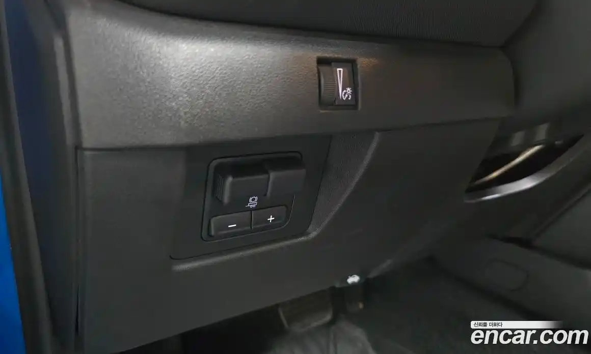 Chevrolet Colorado 2023 2.7 автомат (гидро), фото 26